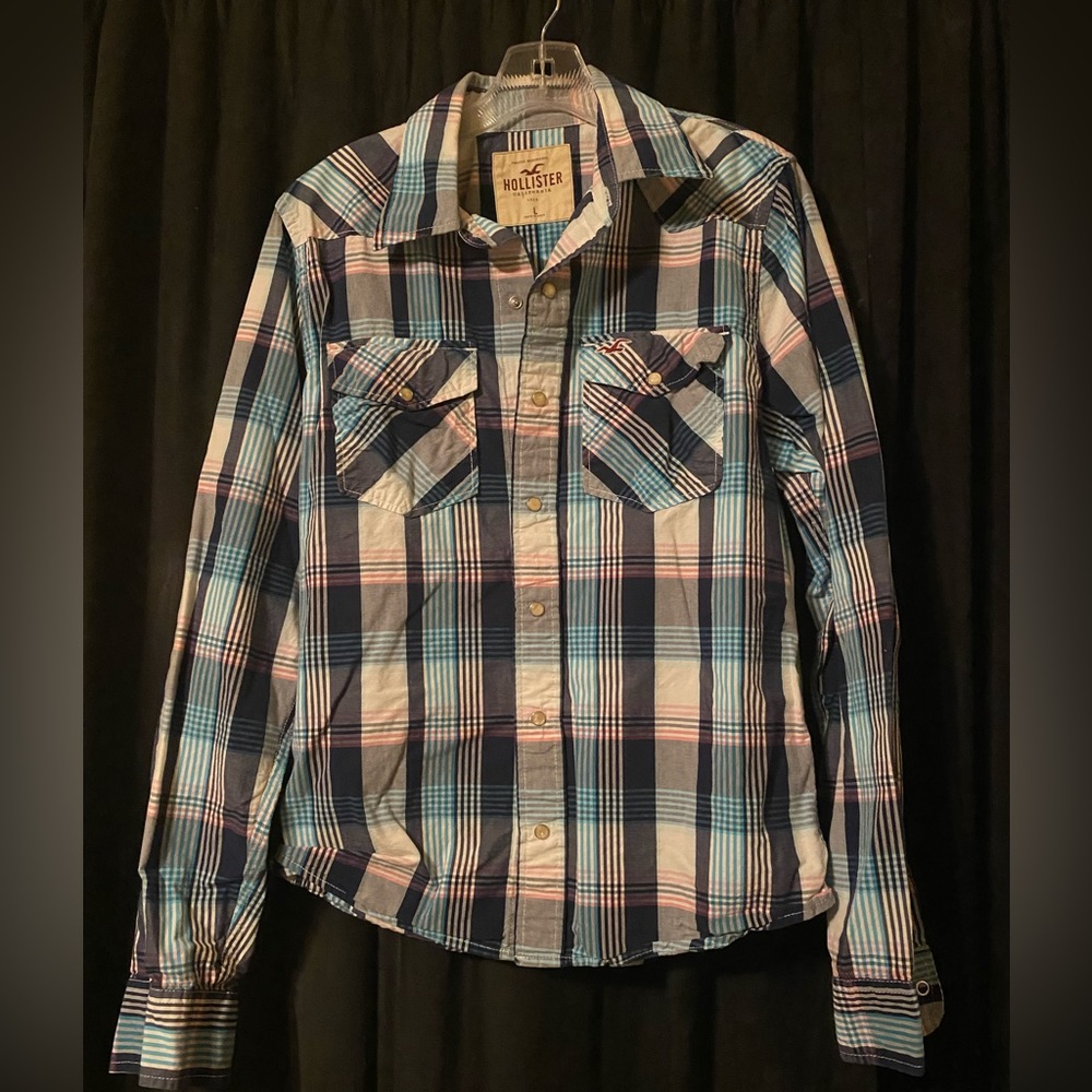 Hollister men’s large collared button up shirt